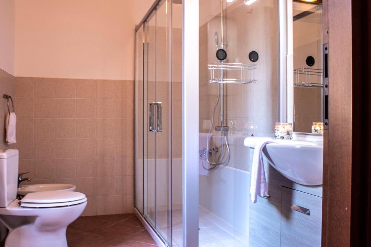 Il Monastero Apartment Castelletto sopra Ticino Bagian luar foto