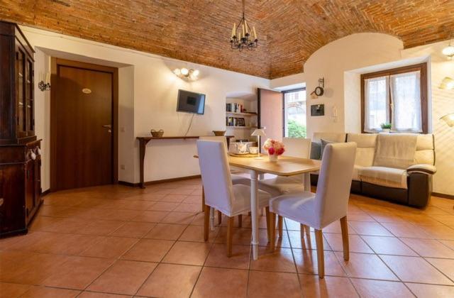 Il Monastero Apartment Castelletto sopra Ticino Bagian luar foto
