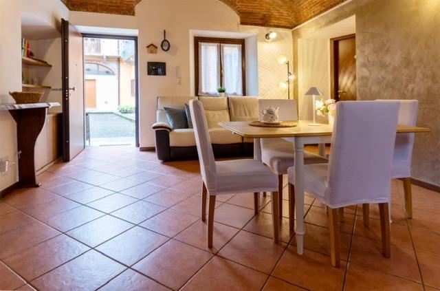 Il Monastero Apartment Castelletto sopra Ticino Bagian luar foto